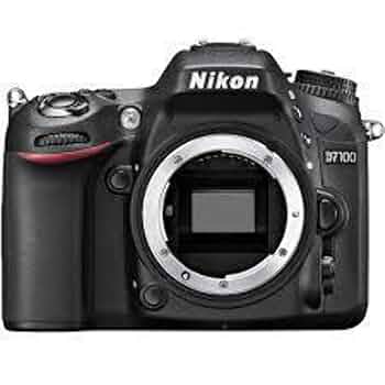 Nikon D7100 18-105VRキット　シグマ70-300付き Amazon | Nikon デジタル一眼レフカメラ D7100 18-105VRレンズ